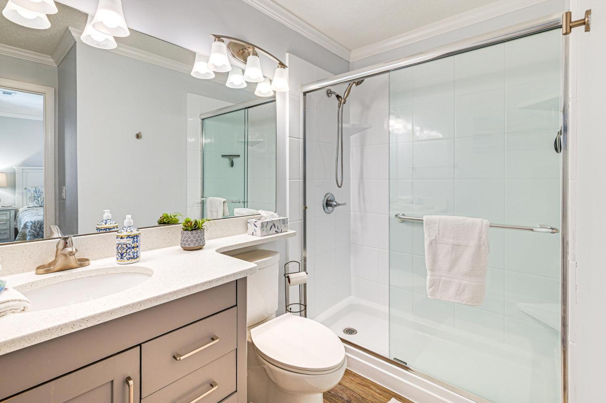 On-The-Beach Escape Oceanfront In Surfside! Миртл-Бич Экстерьер фото