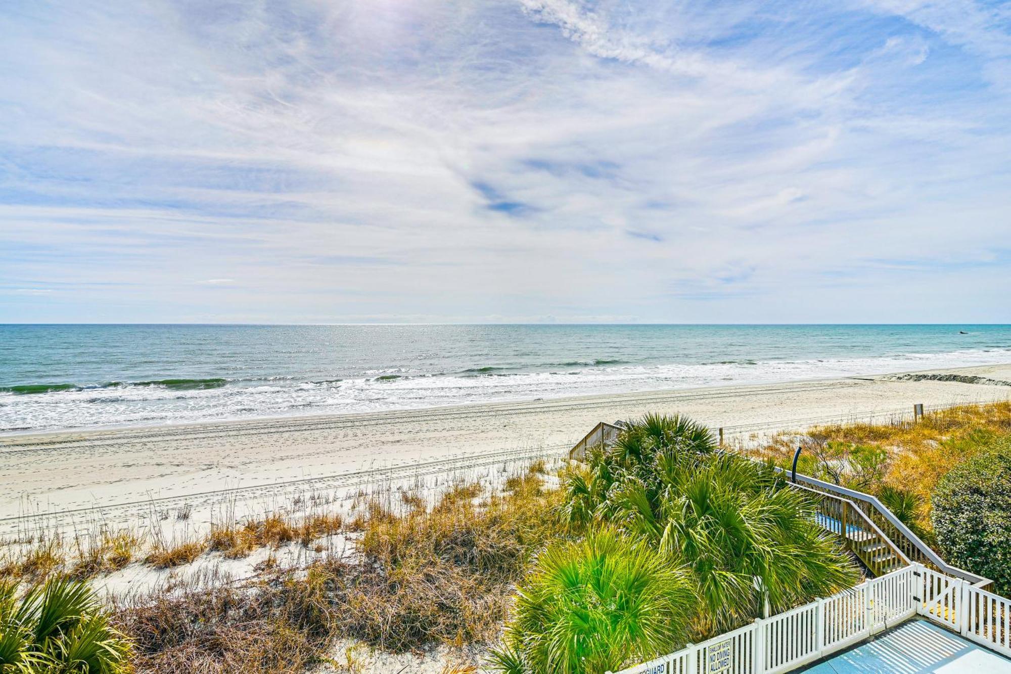 On-The-Beach Escape Oceanfront In Surfside! Миртл-Бич Экстерьер фото